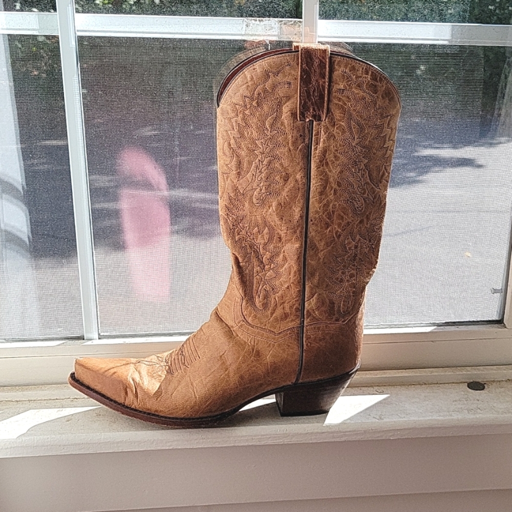 Dan Post Cowgirl boots,size 10, brown.